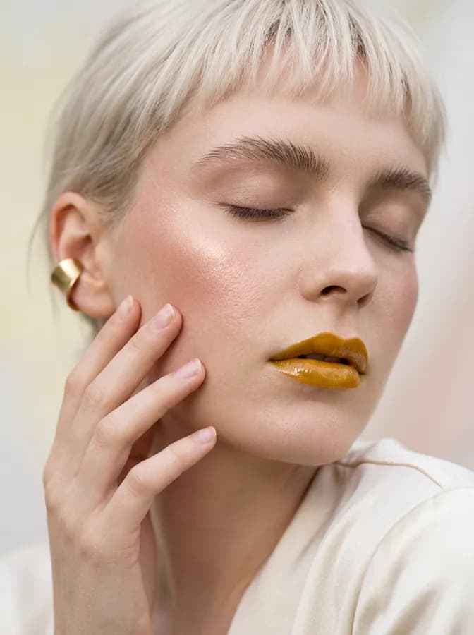 Beauty close-up, ochre lip